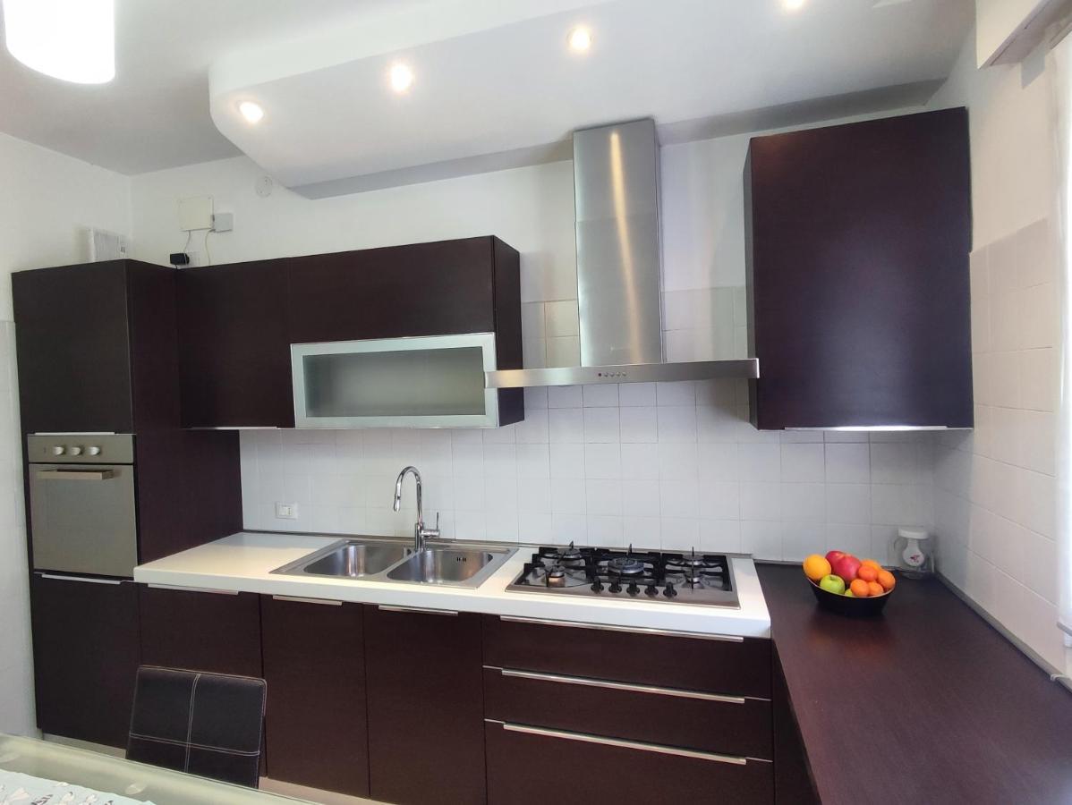 La Casa Dei Tre Apartment เมสเตร ภายนอก รูปภาพ