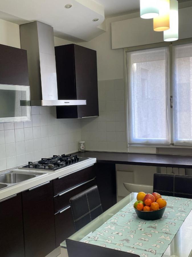 La Casa Dei Tre Apartment เมสเตร ภายนอก รูปภาพ