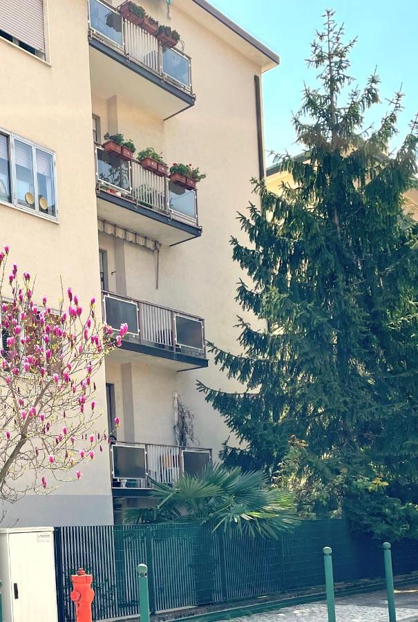 La Casa Dei Tre Apartment เมสเตร ภายนอก รูปภาพ